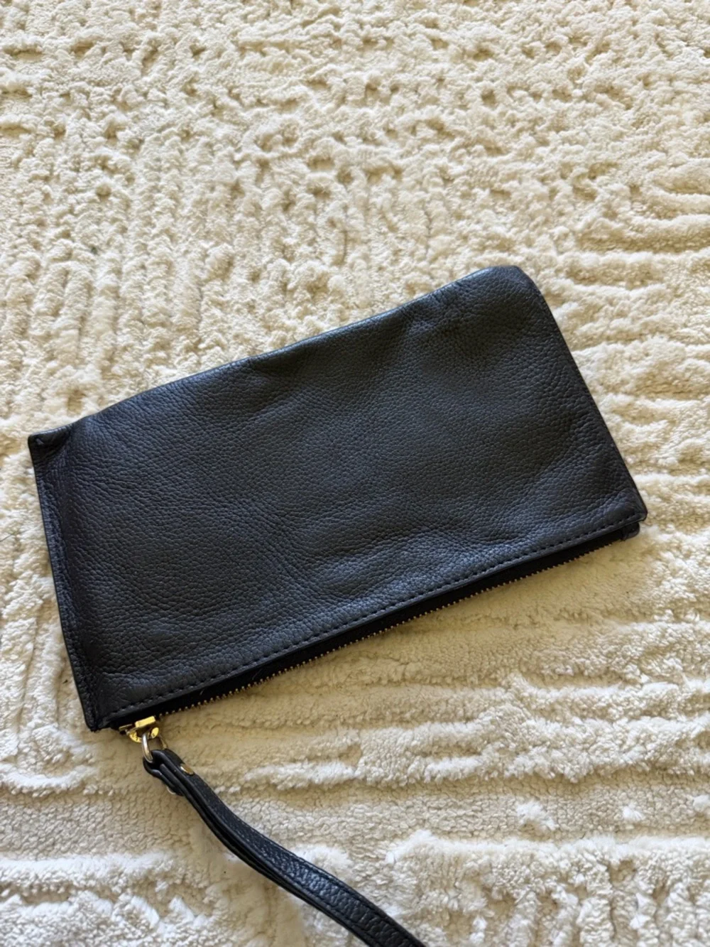 Michael Kors Black Leather Wristlet Clutch Zip Pouch Wallet Large MK Gold Logo - Picture 2 of 5